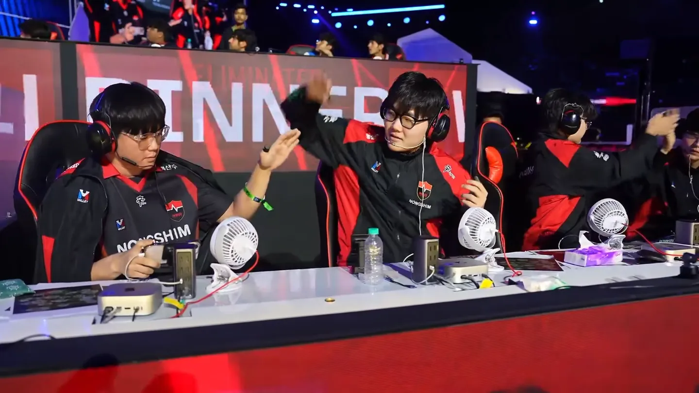 Nongshim WWCD in Match 3 of BMIC Day 1